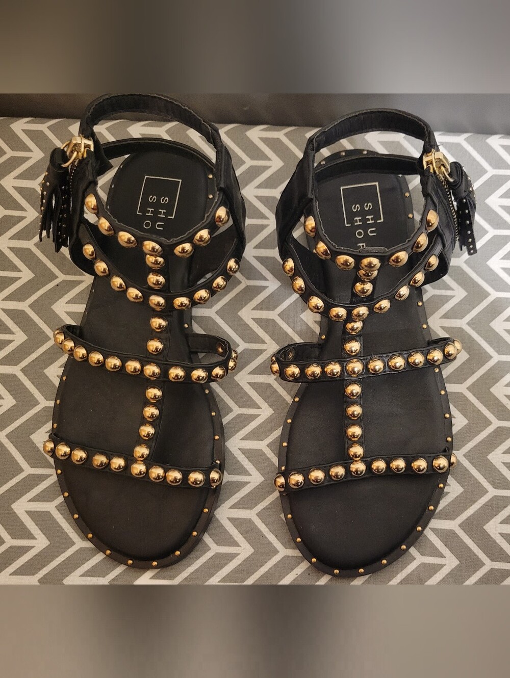 ShuShop Black Gladiator Sandals with Gold Studs Size 7